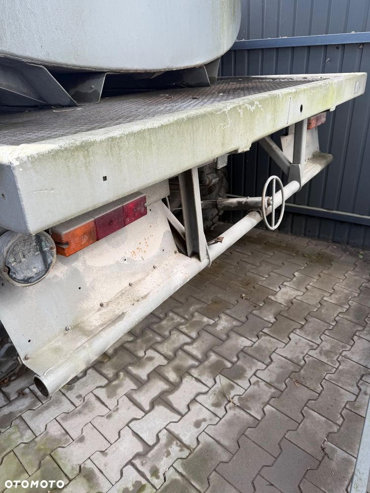 Zremb cysterna wojskowa 10  000 tys l - 3