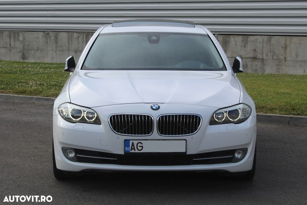 BMW Seria 5 520d - 13