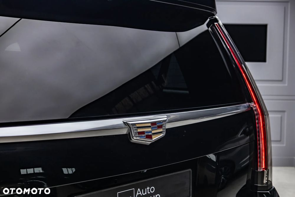 Cadillac Escalade 6.2 V8 AWD AT Platinum - 41