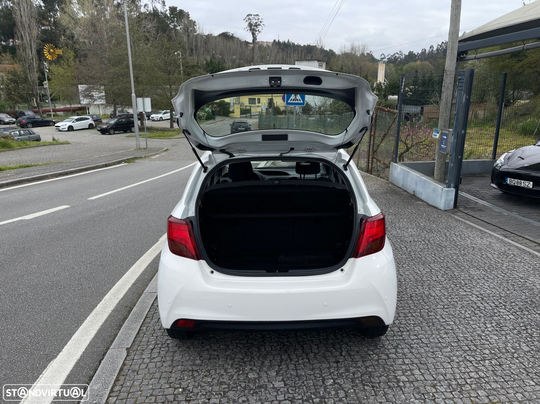 Toyota Yaris 1.4 D-4D ACtive+AC - 9