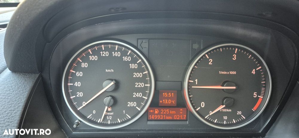 BMW X1 xDrive18d - 13