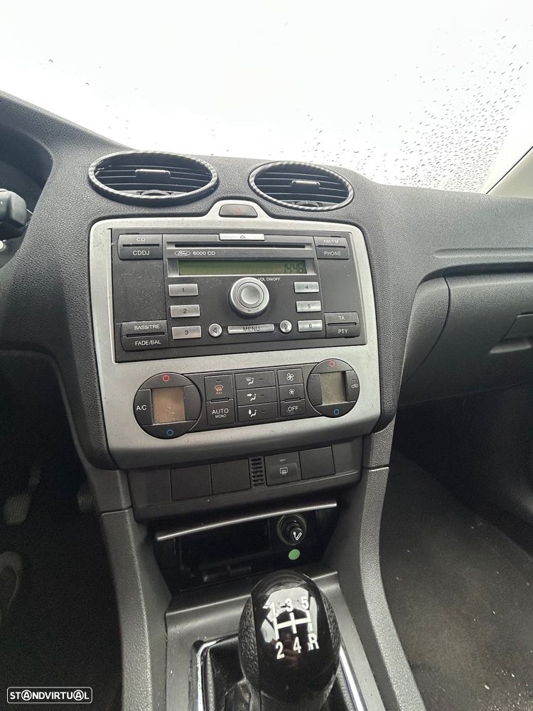 Ford Focus SW 1.6 TDCi Trend - 9