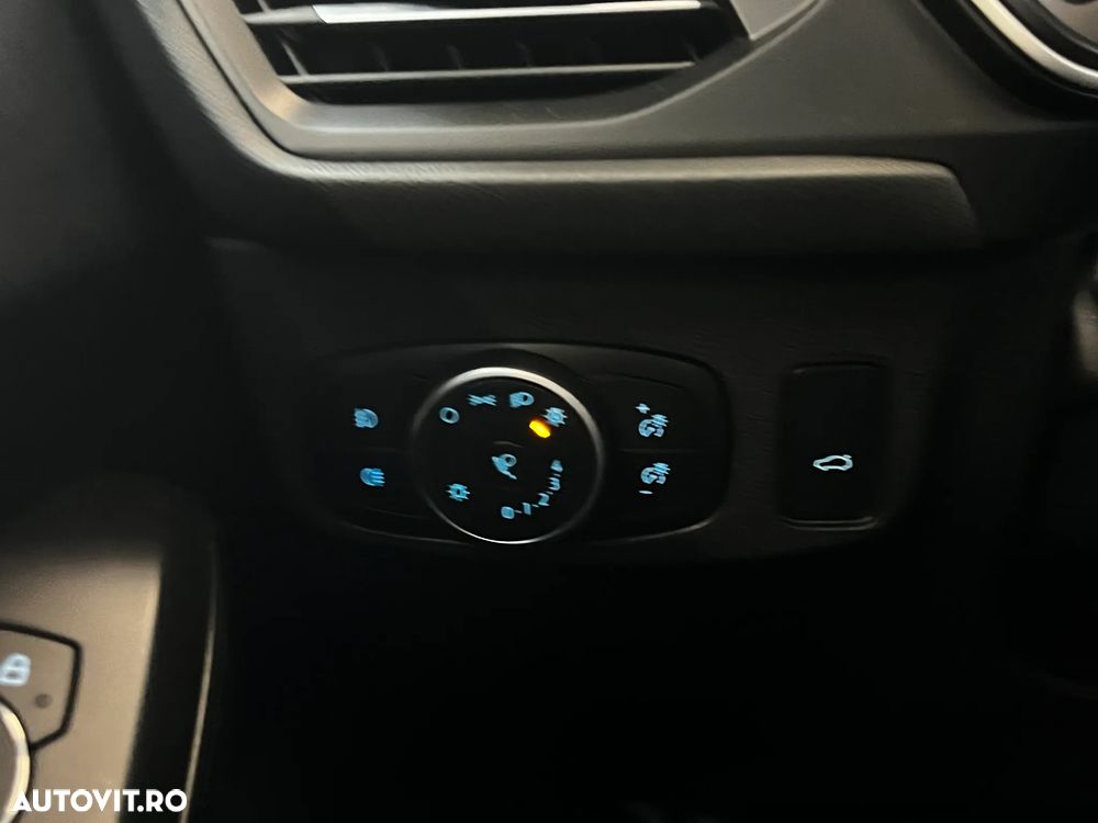 Ford Focus - 19