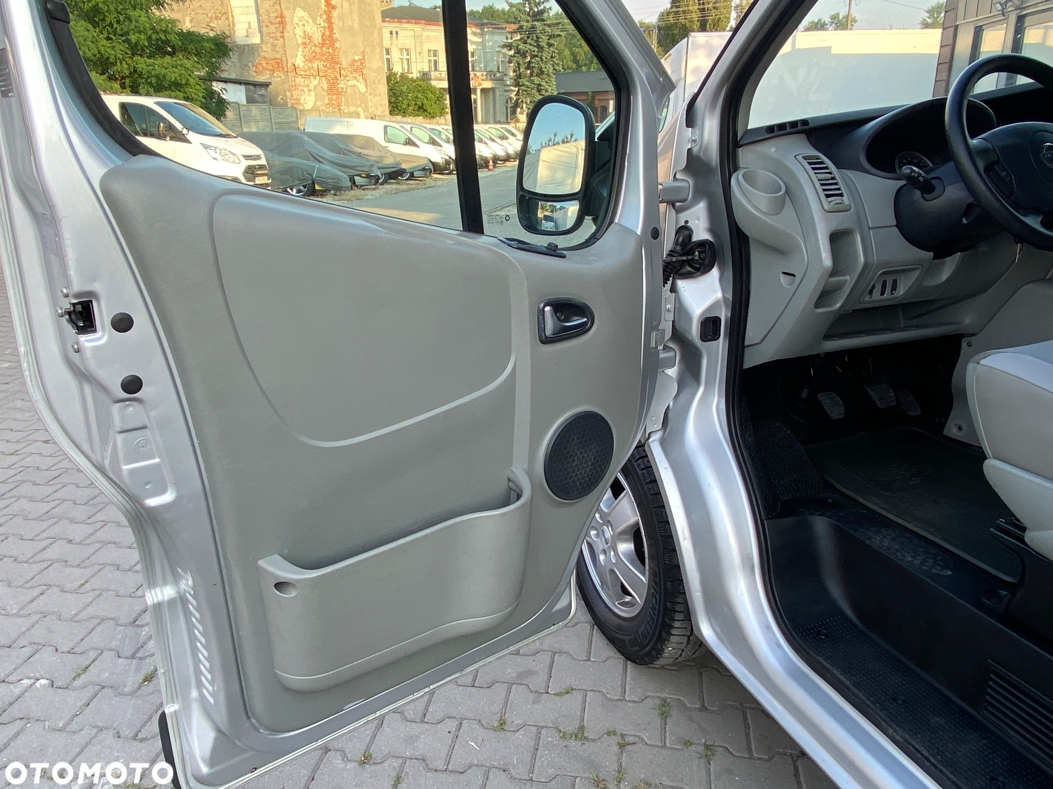 Nissan PRIMASTAR - 10