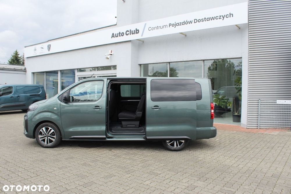 Peugeot Traveller - 13