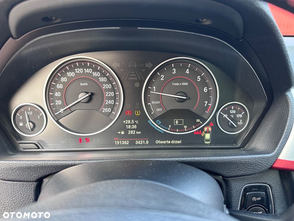 BMW Seria 3 328i Sport Line - 21