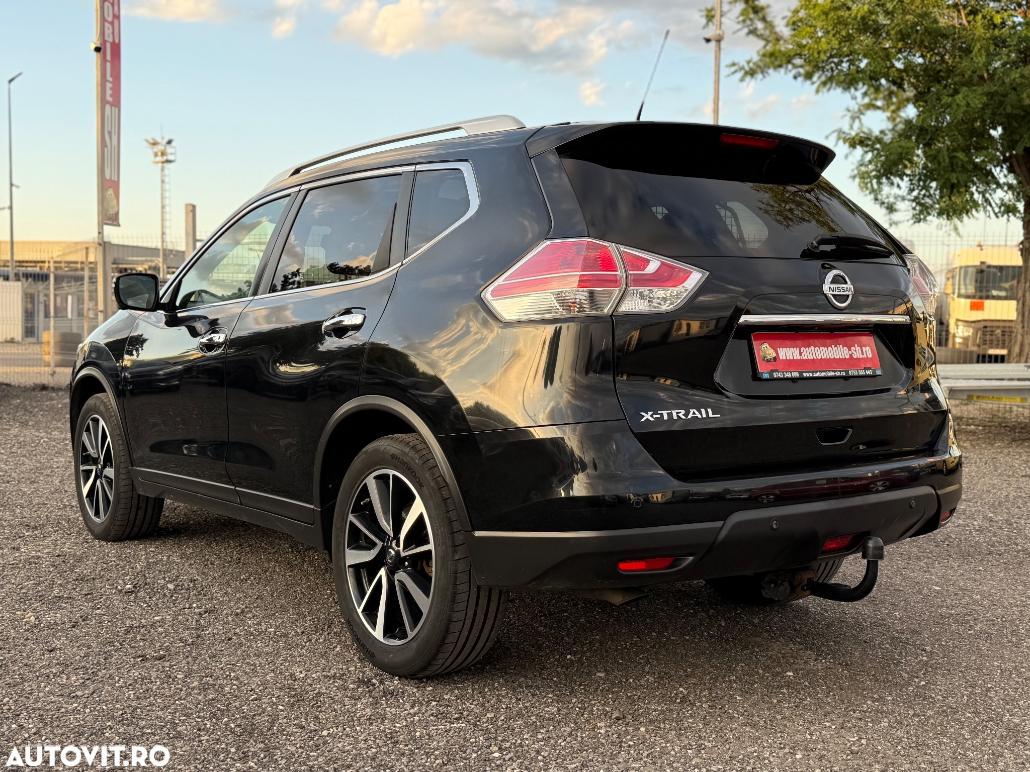Nissan X-Trail 1.6 dCi ALL-MODE 4x4i Tekna - 3