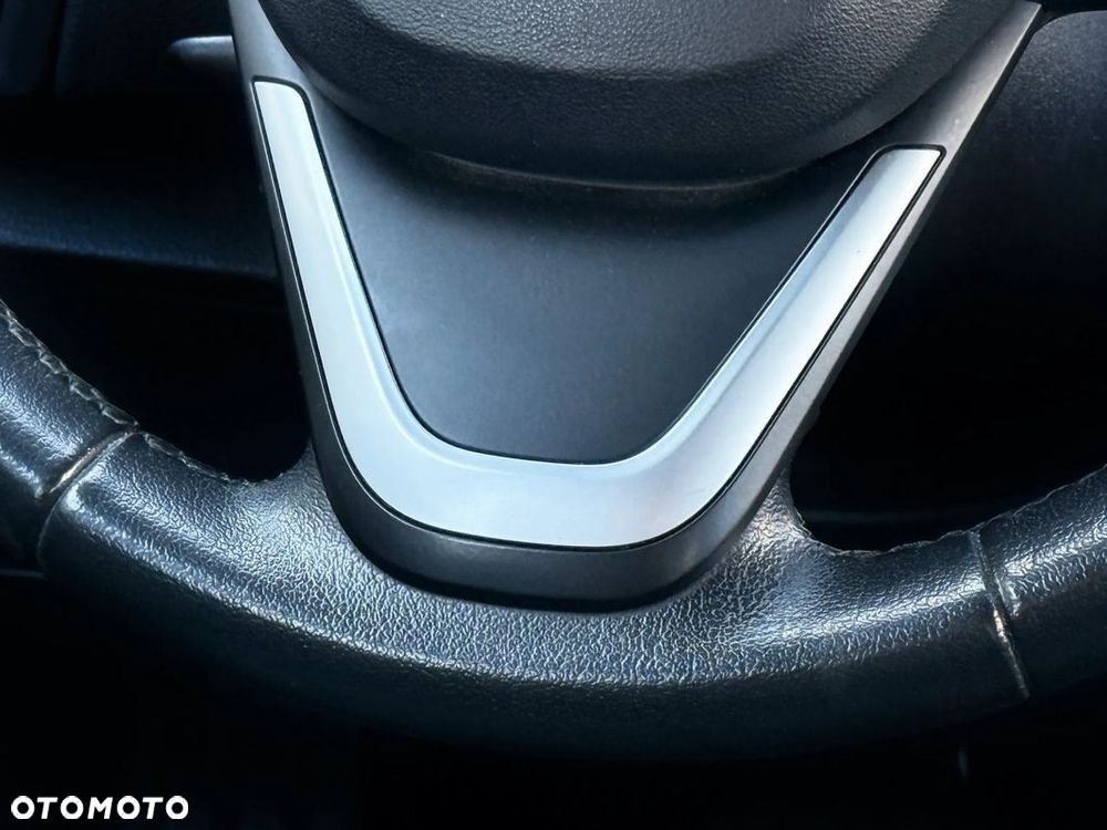 BMW Seria 2 218d - 15