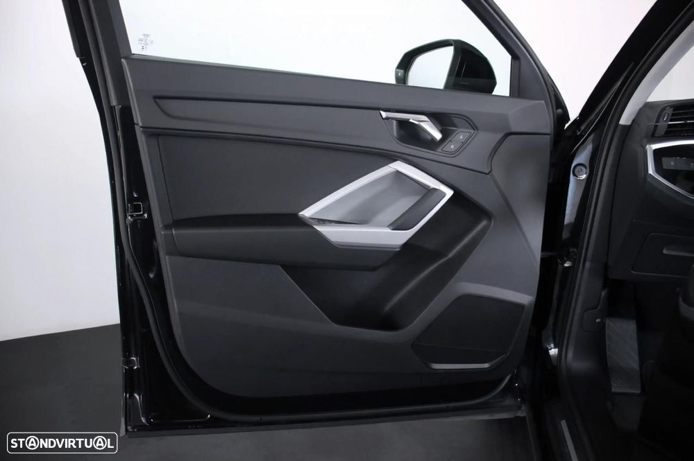 Audi Q3 35 TFSI S tronic - 5
