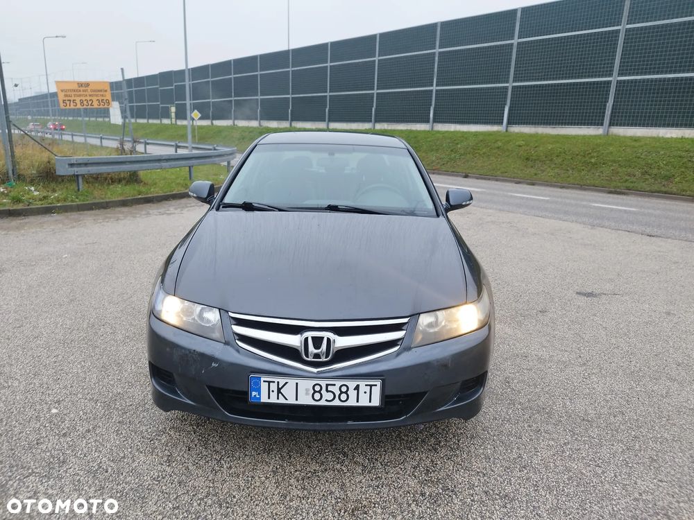 Honda Accord 2.0 Comfort - 2