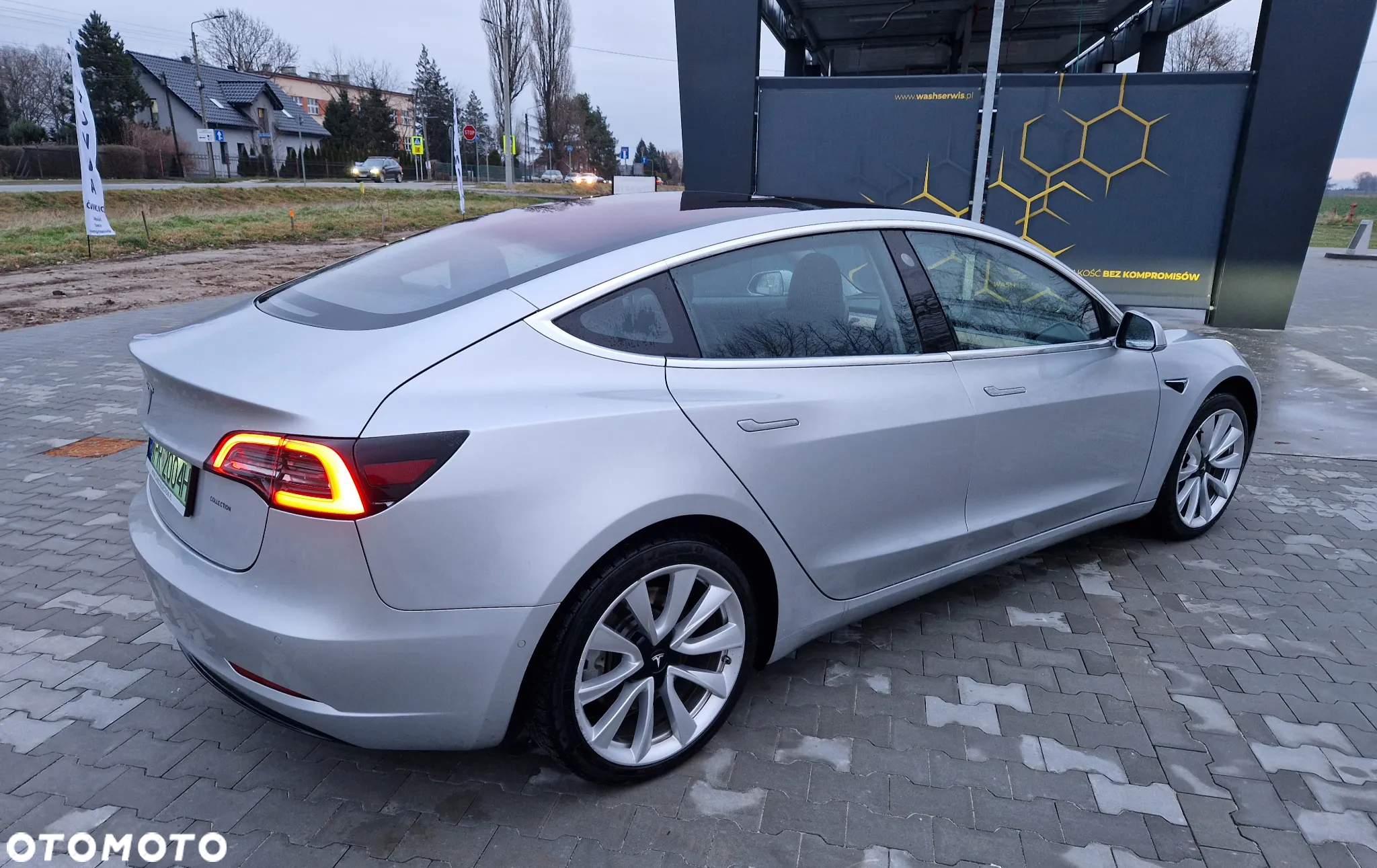 Tesla Model 3 Long Range AWD - 12
