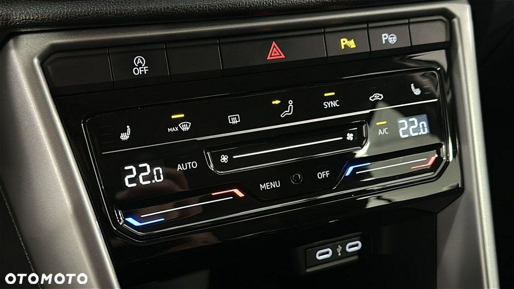 Volkswagen T-Roc - 21