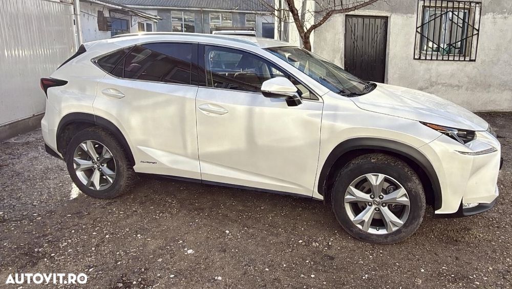 Lexus Seria NX 300h AWD Luxury - 3