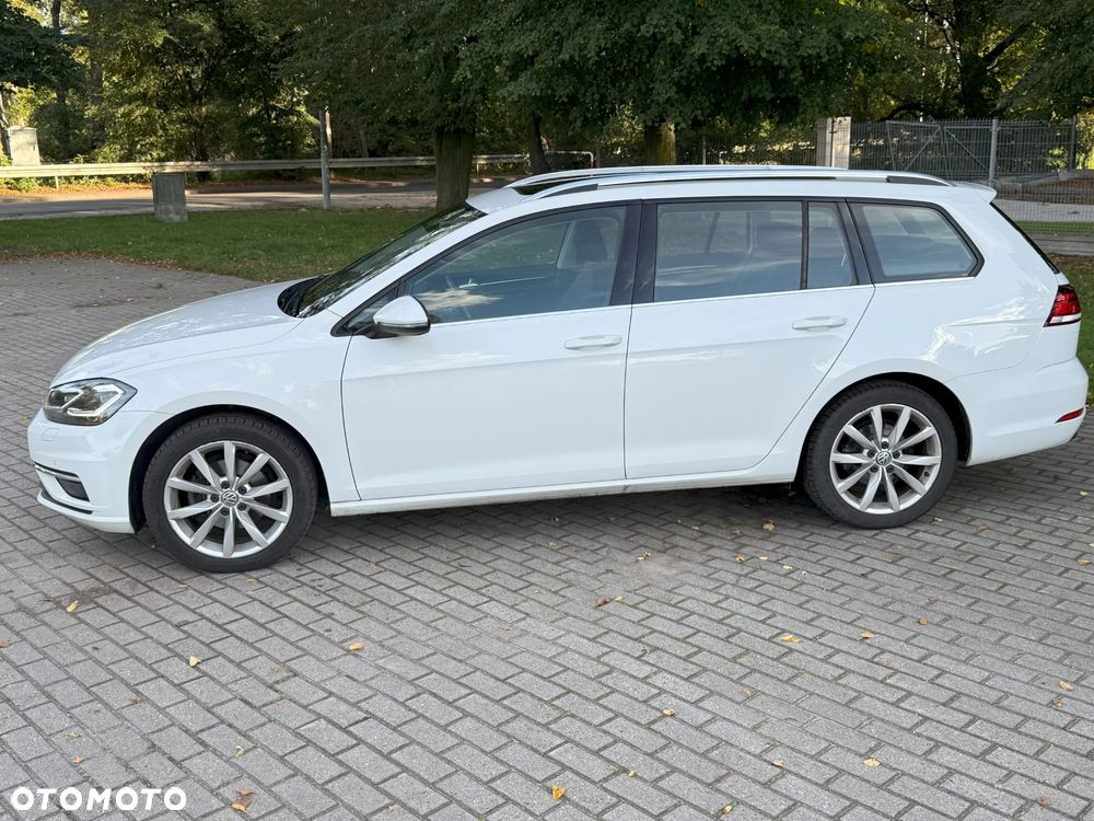 Volkswagen Golf - 8