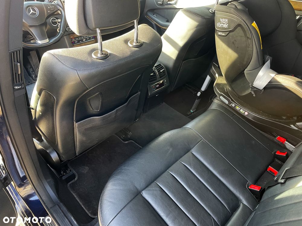 Mercedes-Benz Klasa E 350 CDI BlueEff Avantgarde - 12