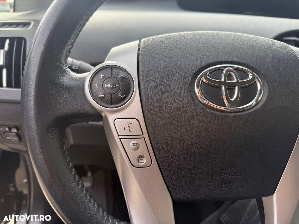 Toyota Prius (Hybrid) Luna - 6