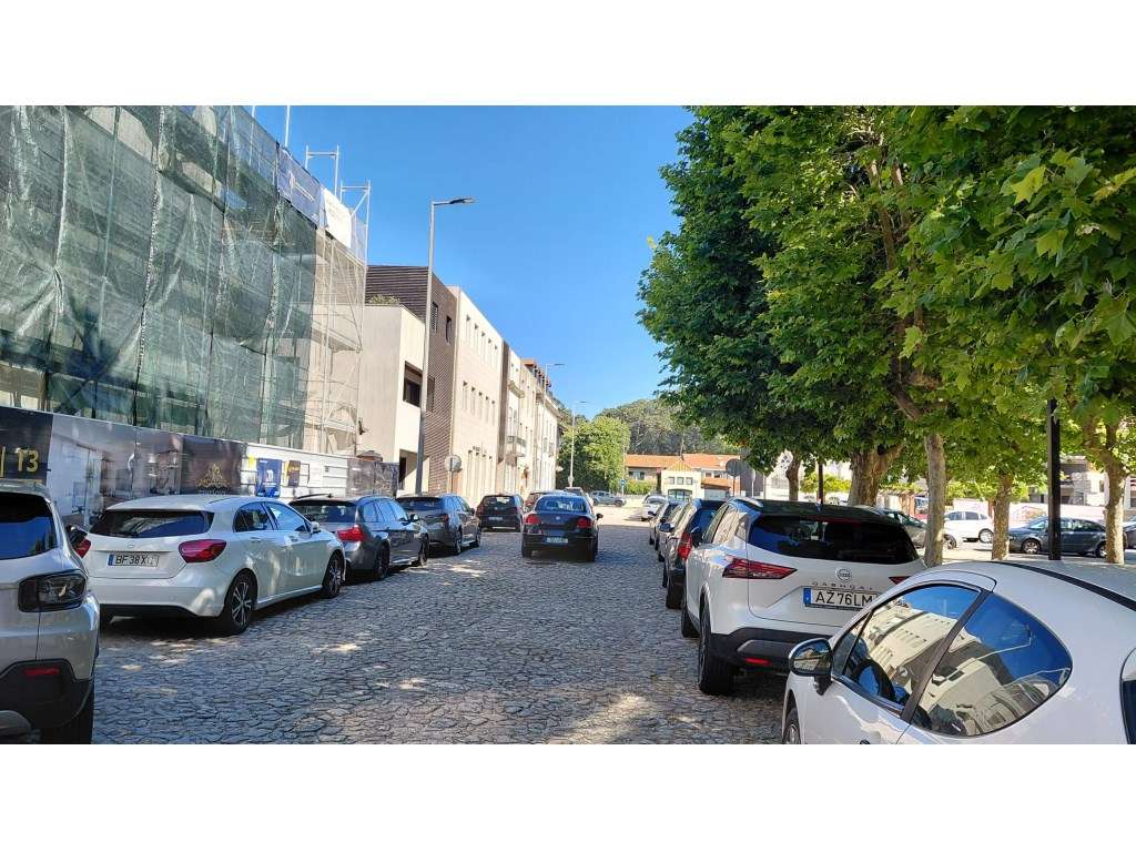 Moradia T8 localizada no centro de Vila do Conde - Grande imagem: 2/10