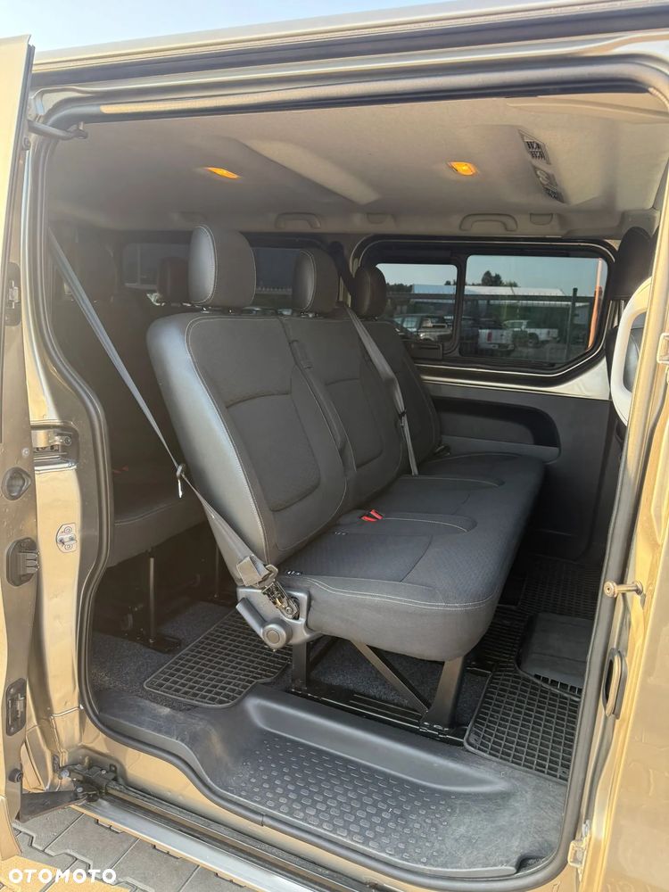 Opel Vivaro - 12
