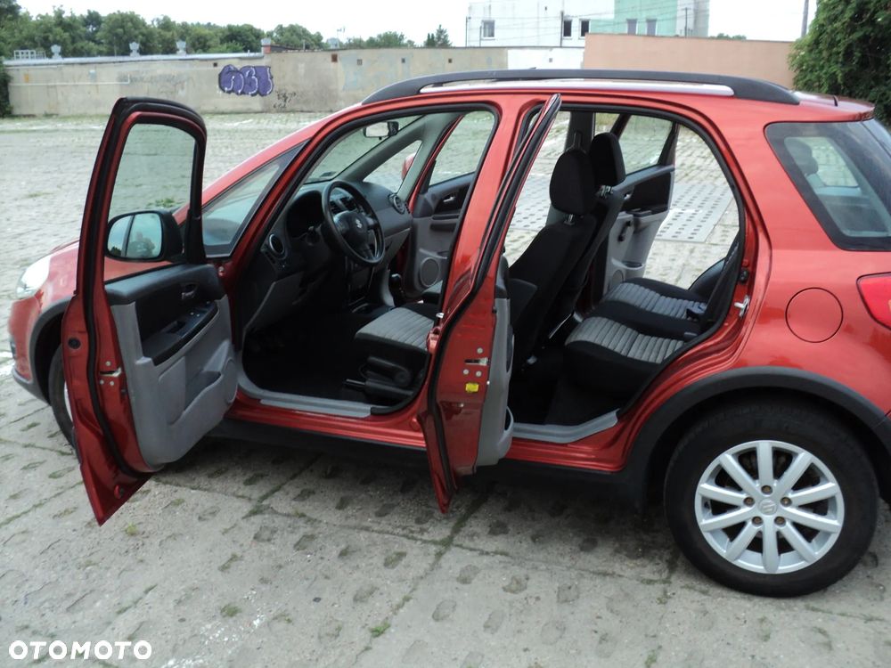 Suzuki SX4 1.6 Comfort 4WD - 10