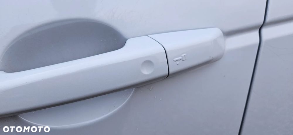 Land Rover Discovery Sport ver-2-0-d150 - 14