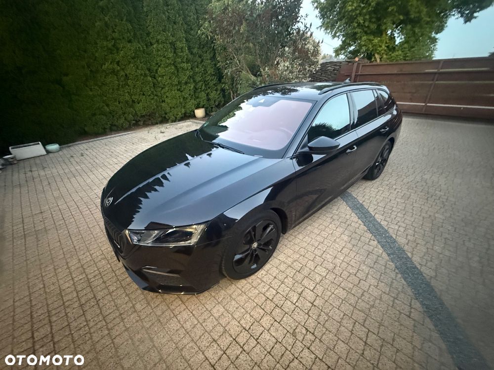 Skoda Octavia 2.0 TDI DSG RS - 4