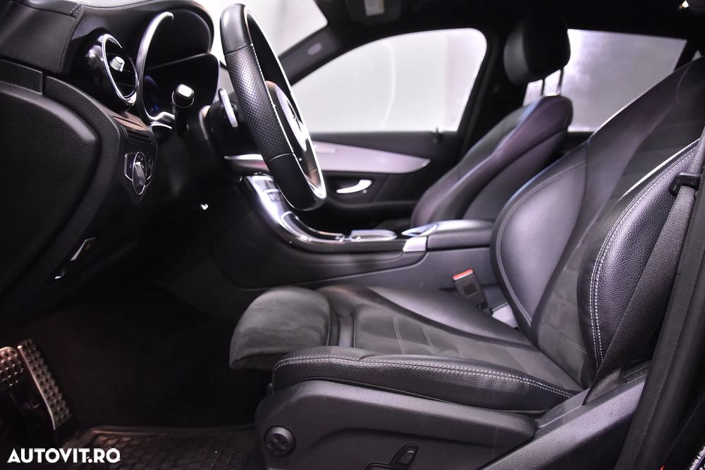 Mercedes-Benz GLC 300 e 4Matic 9G-TRONIC - 24