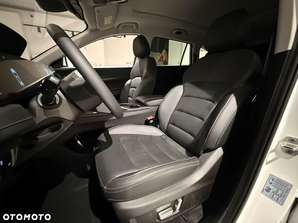 JAC JS8 - 16