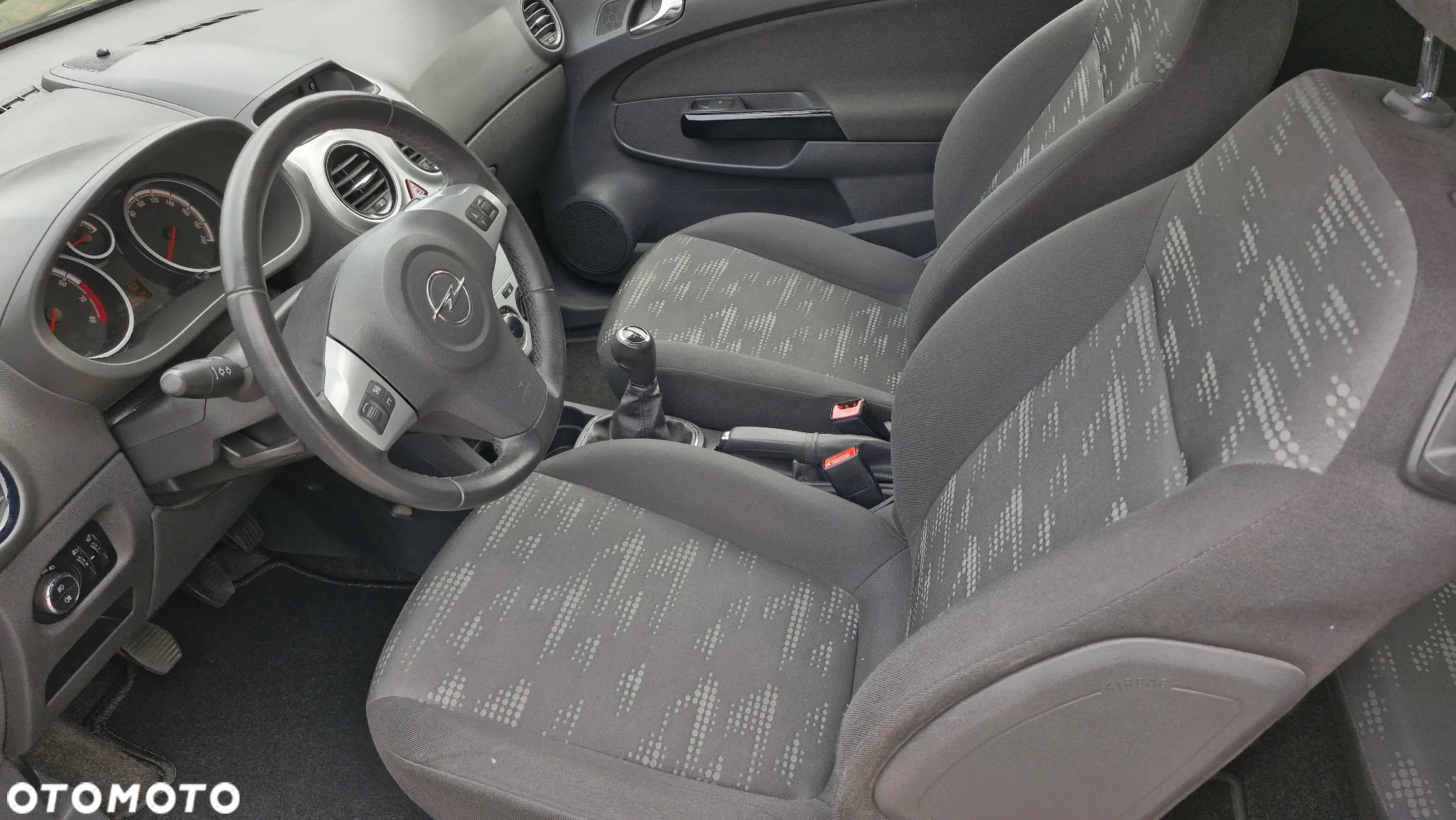Opel Corsa 1.4 16V Color Edition - 7