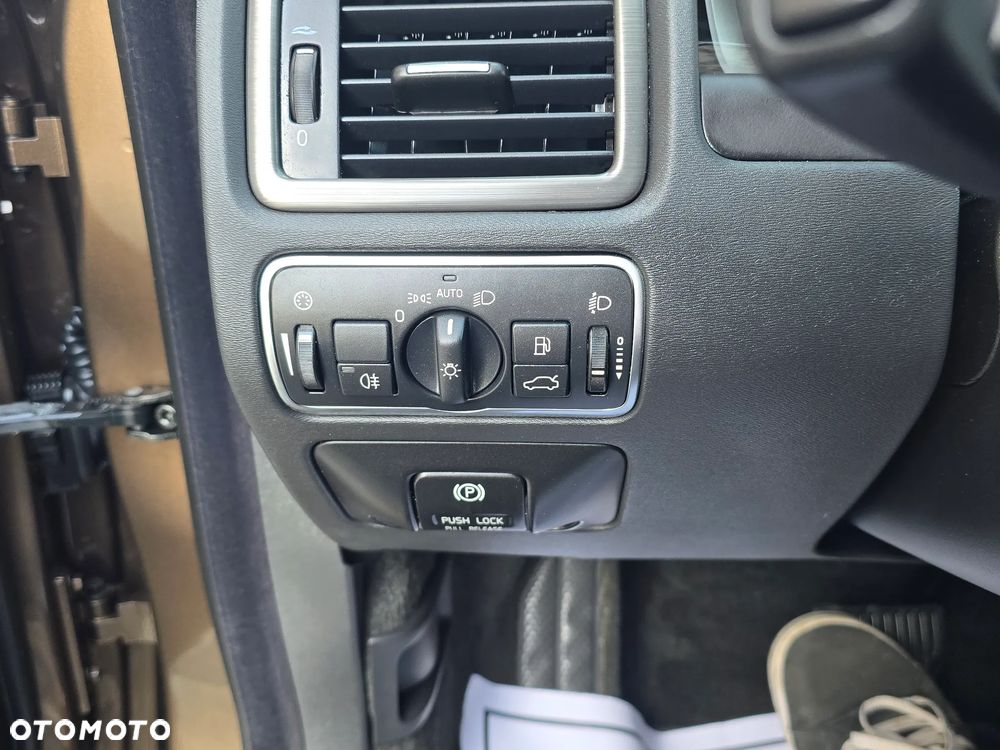 Volvo V70 D4 Geartronic Summum - 31