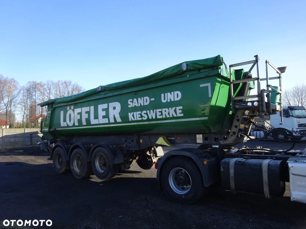 Schmitz Cargobull SKI 24 stalowa