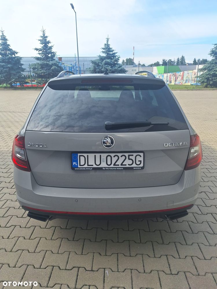 Skoda Octavia 2.0 TSI RS - 6
