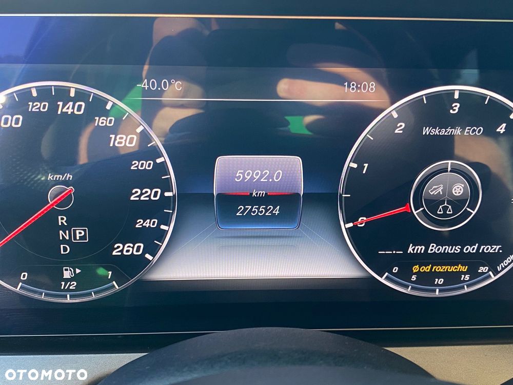 Mercedes-Benz Klasa E 220 d T 9G-TRONIC - 16
