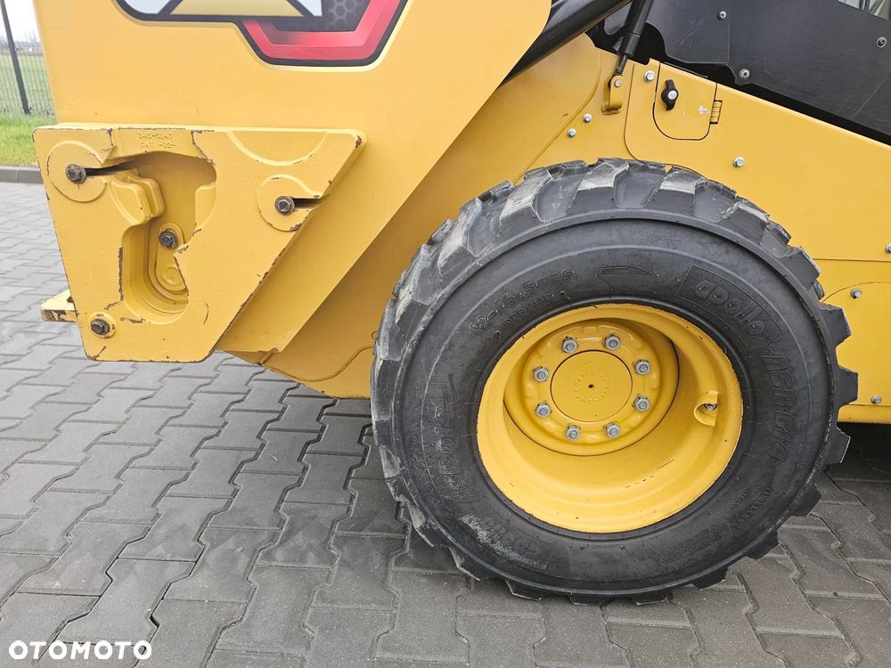 Caterpillar 262 D3 - 13