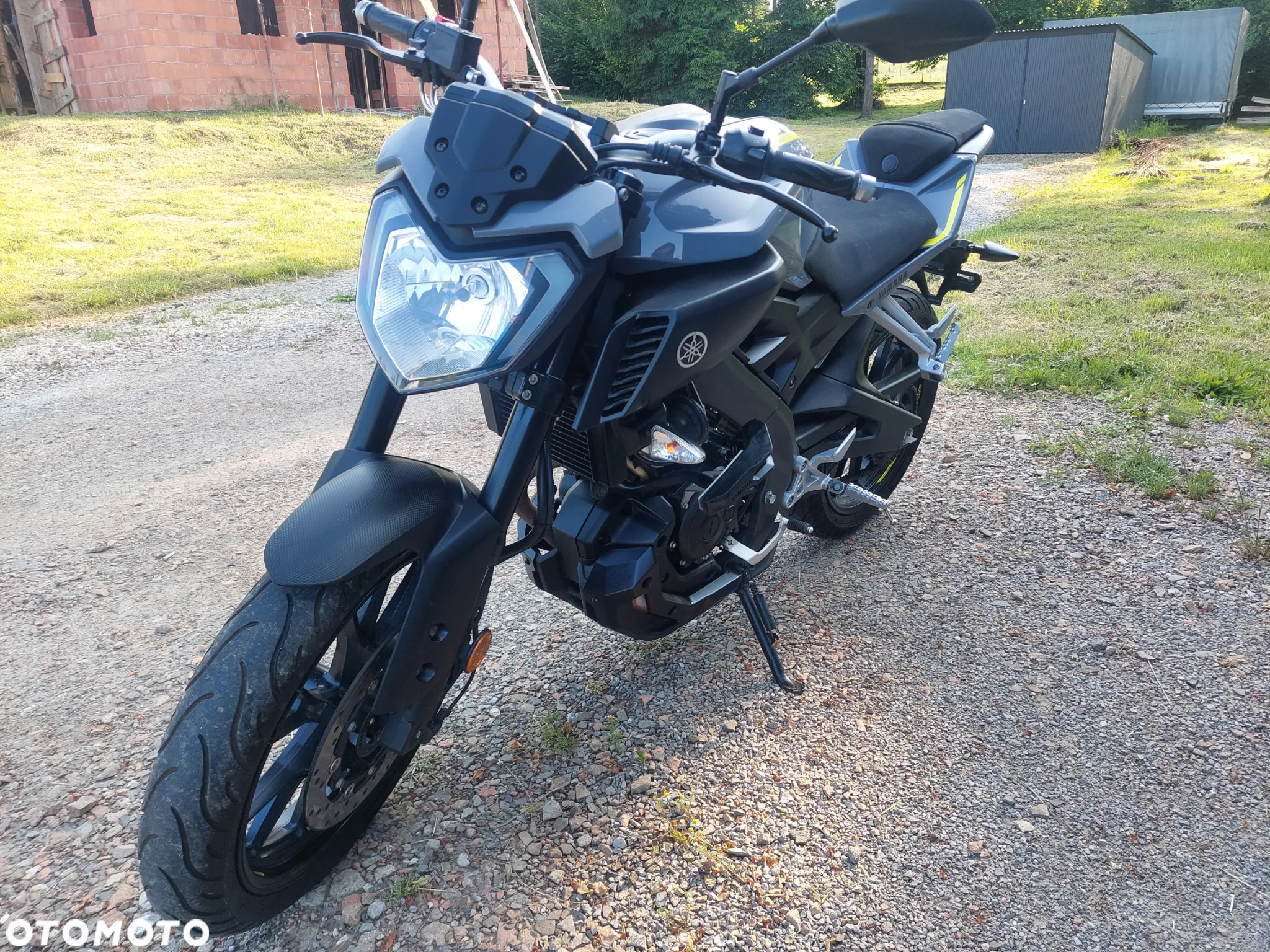 Yamaha MT - 5