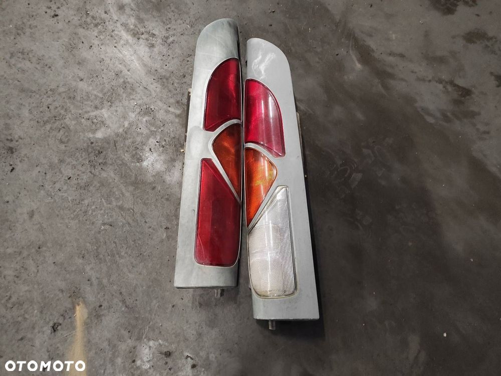 KOMPLETNY TYŁ RENAULT KANGOO I OD90 DRZWI TYŁ TYLNE ZDERZAK TYŁ LAMPA TYŁ - 2