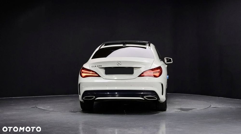 Mercedes-Benz CLA - 5