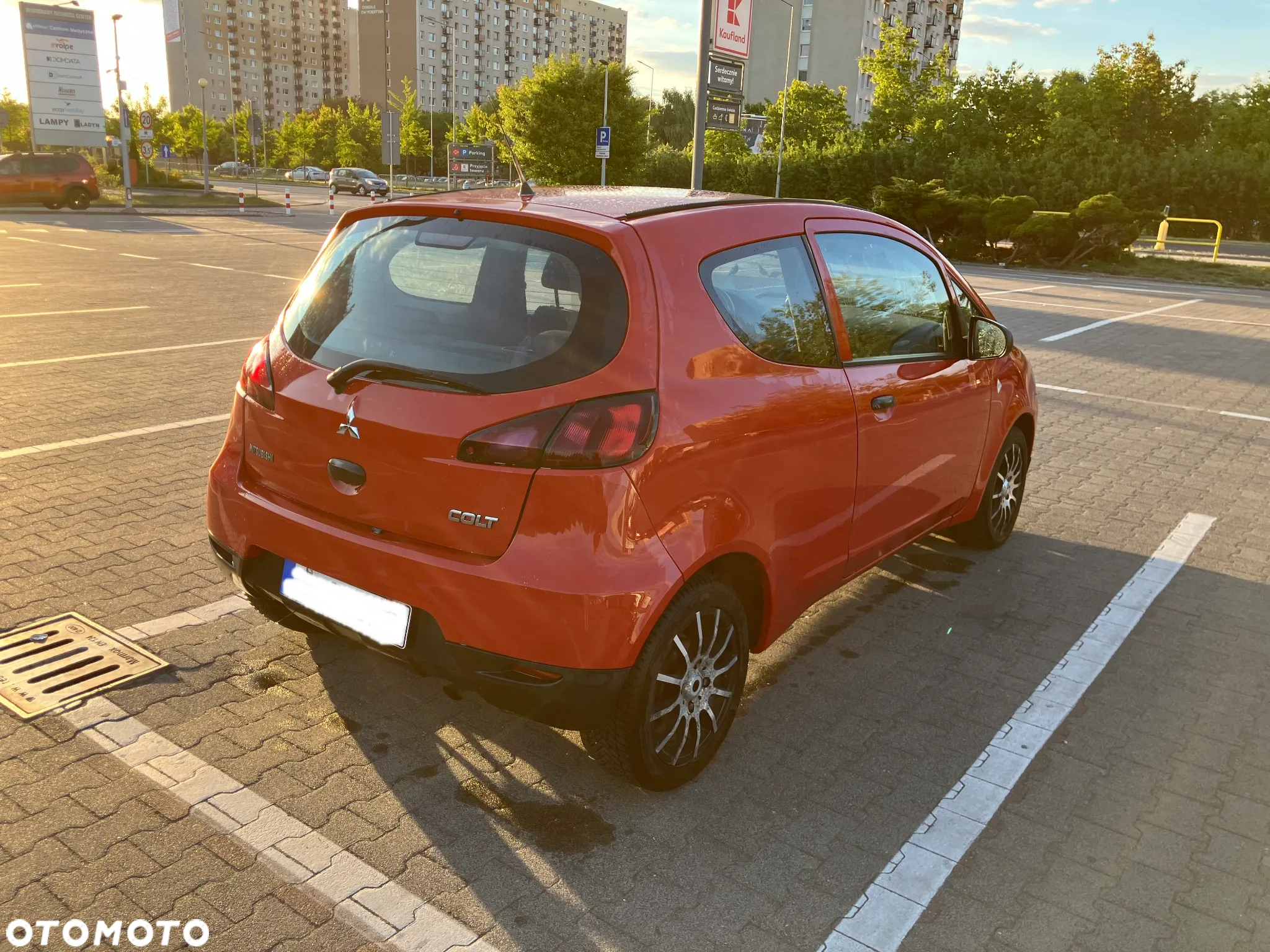 Mitsubishi Colt 1.1 - 3