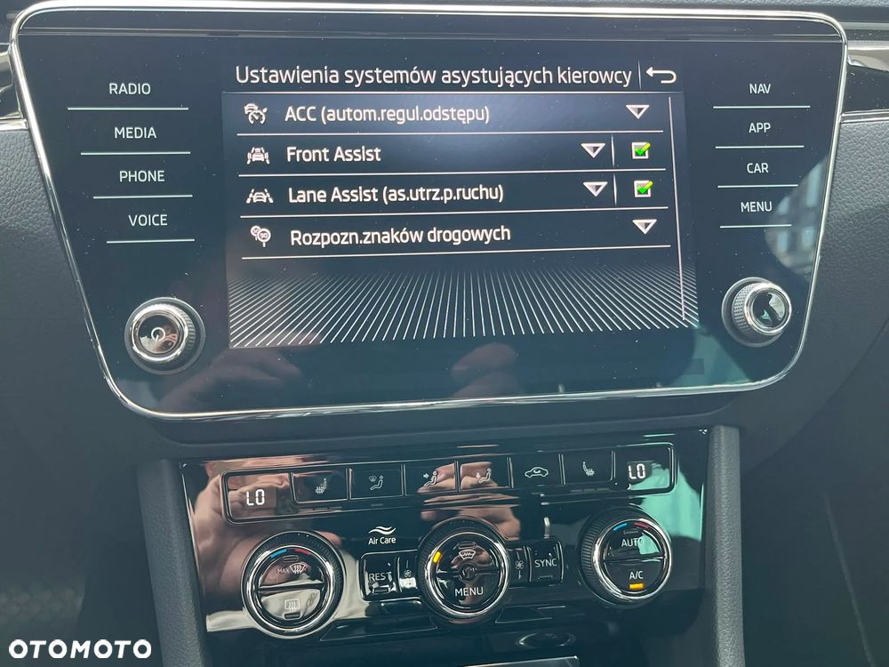 Skoda Superb 2.0 TDI SCR L&K DSG - 26