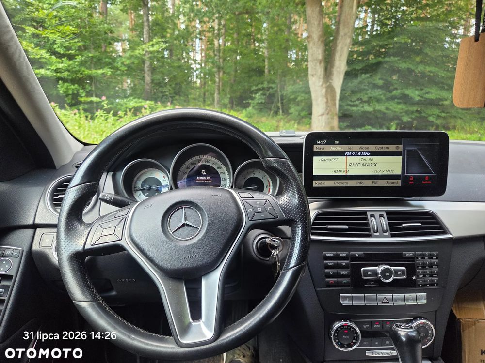 Mercedes-Benz Klasa C 220 CDI BlueEff 4-Matic Avantgarde - 21