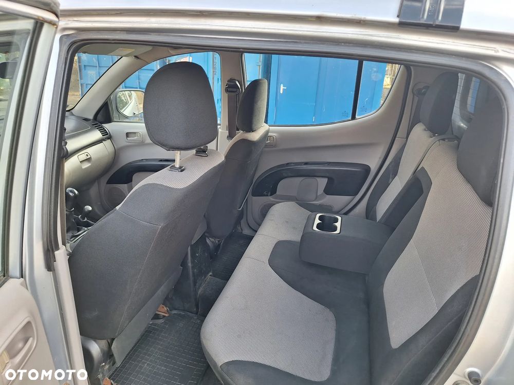 Mitsubishi L200 - 11
