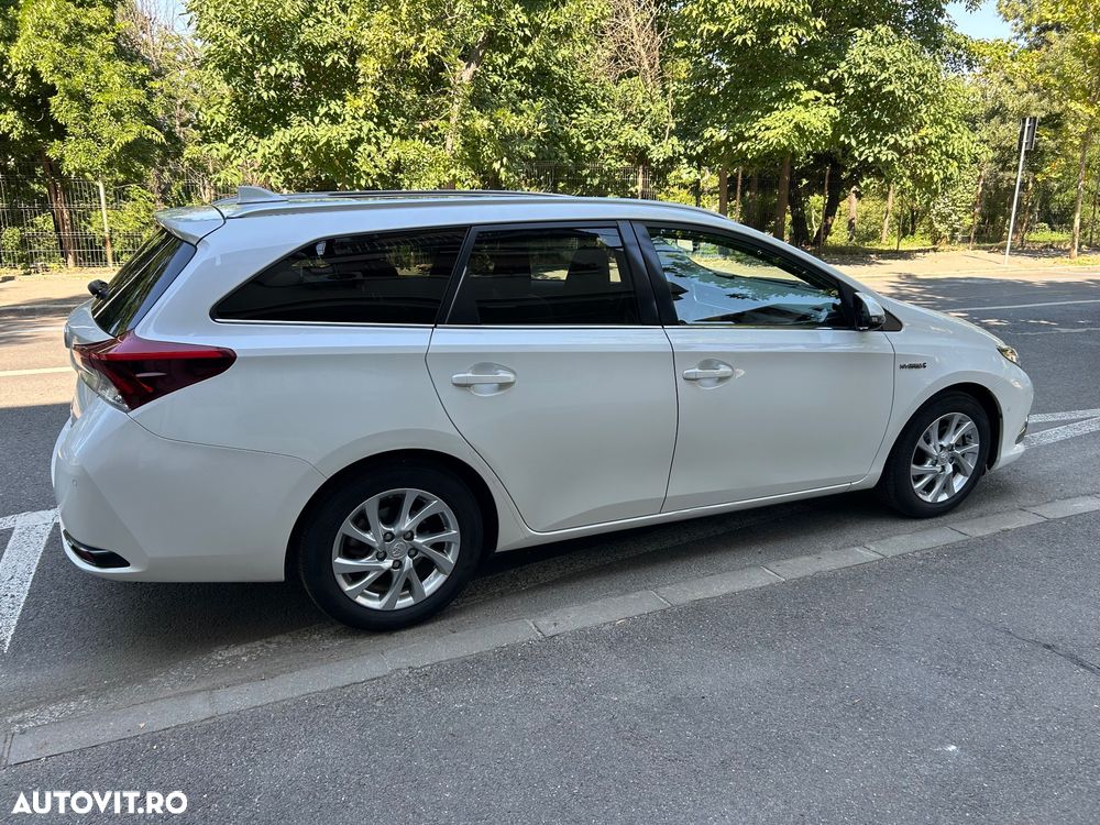 Toyota Auris 1.8 L VVT-i Sol+ - 11