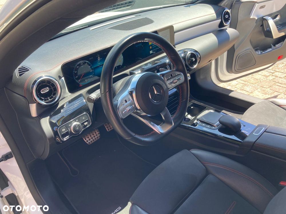Mercedes-Benz CLA 250 AMG Line 7G-DCT - 5