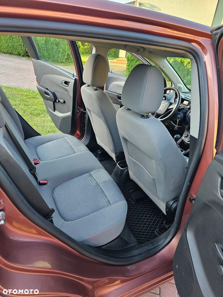 Chevrolet Aveo - 10