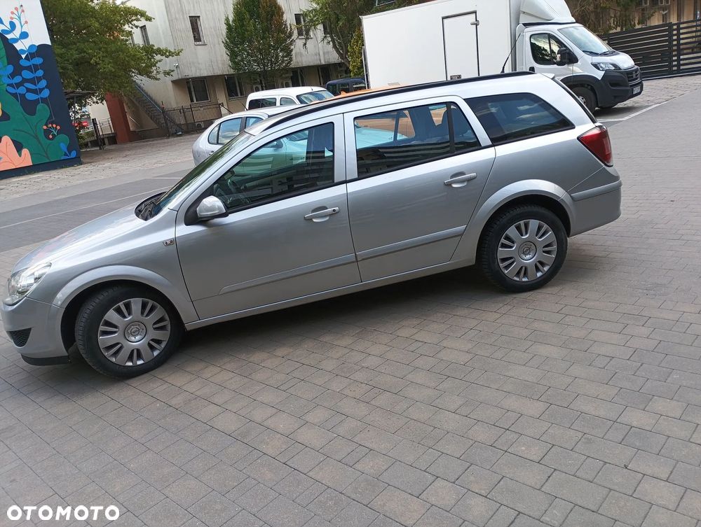 Opel Astra 1.6 Enjoy - 8