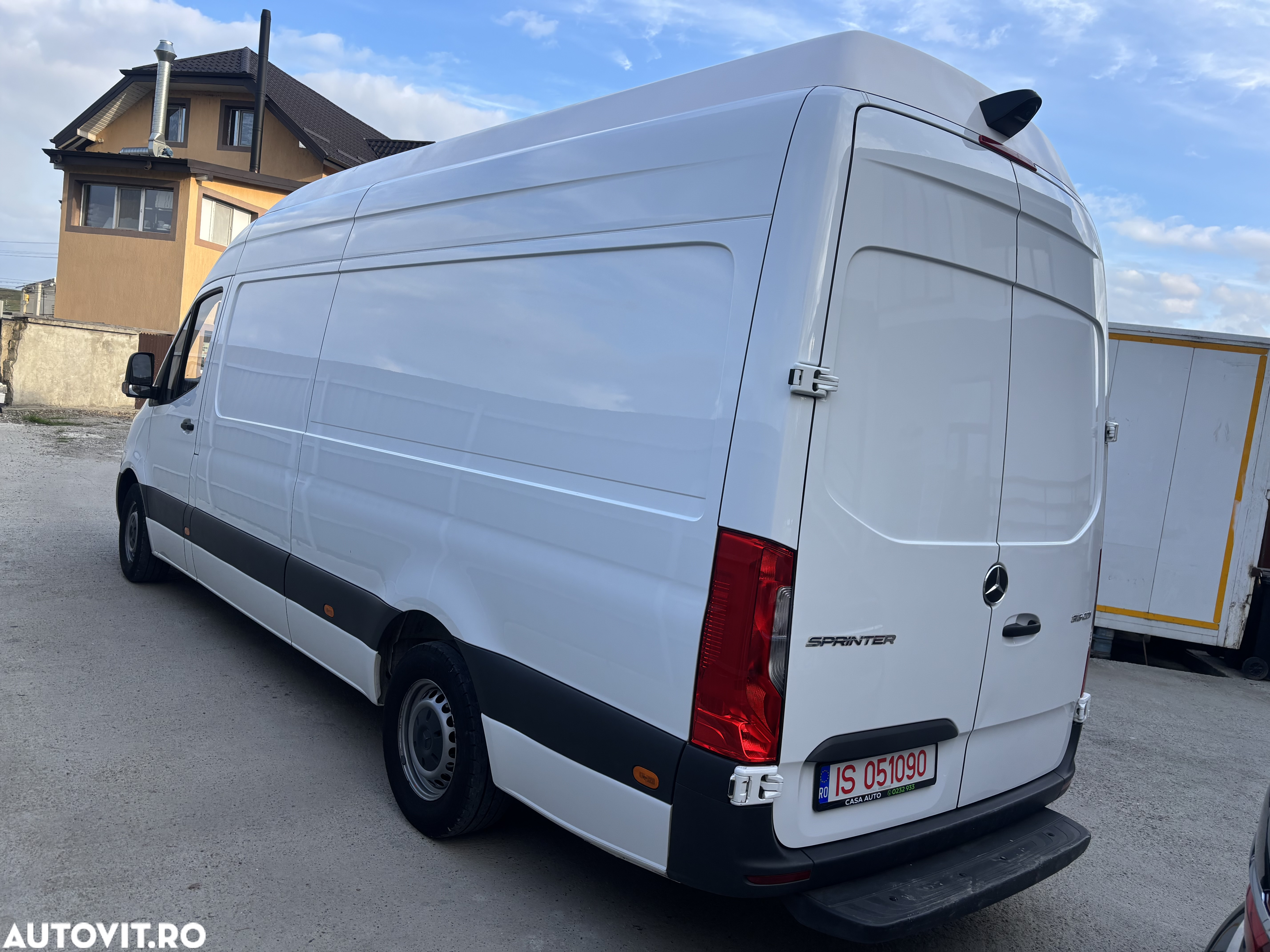 Mercedes-Benz Sprinter - 3