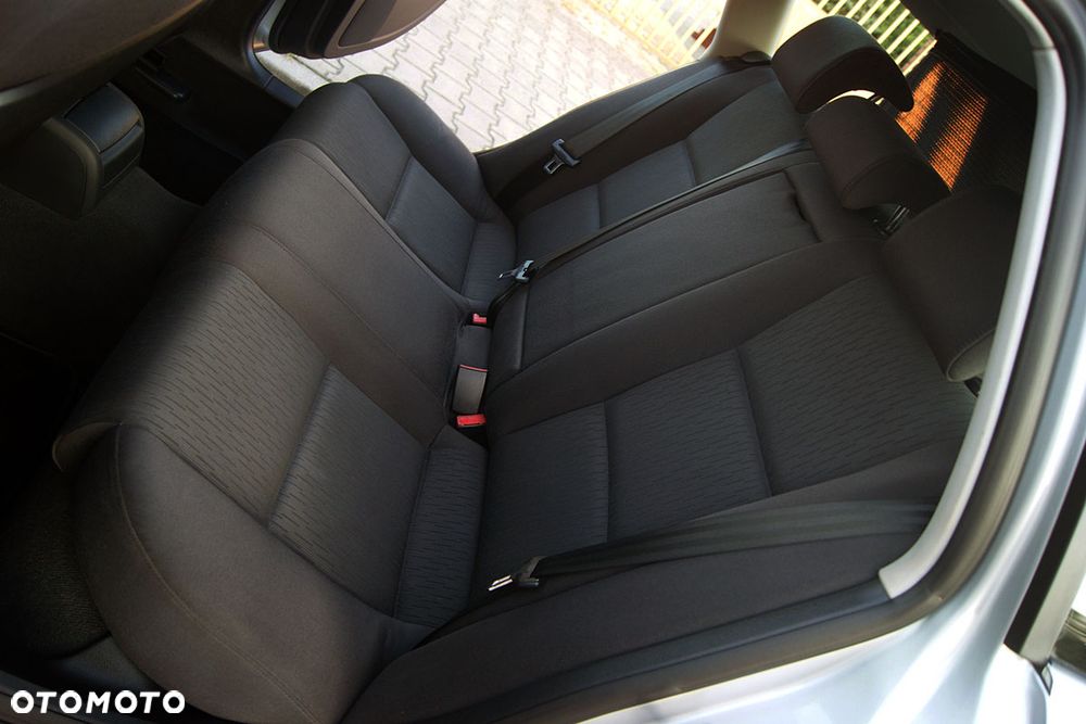 Audi A4 Avant 2.0 TDI - 37
