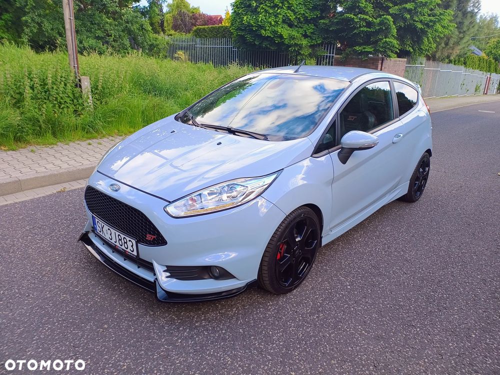 Ford Fiesta - 6