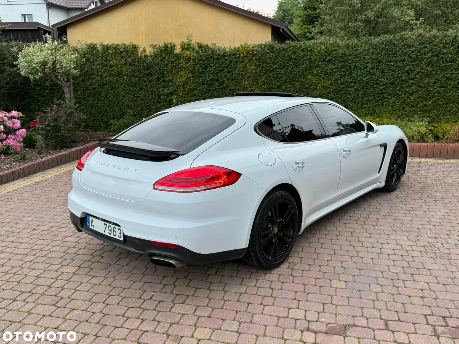 Porsche Panamera PDK - 10