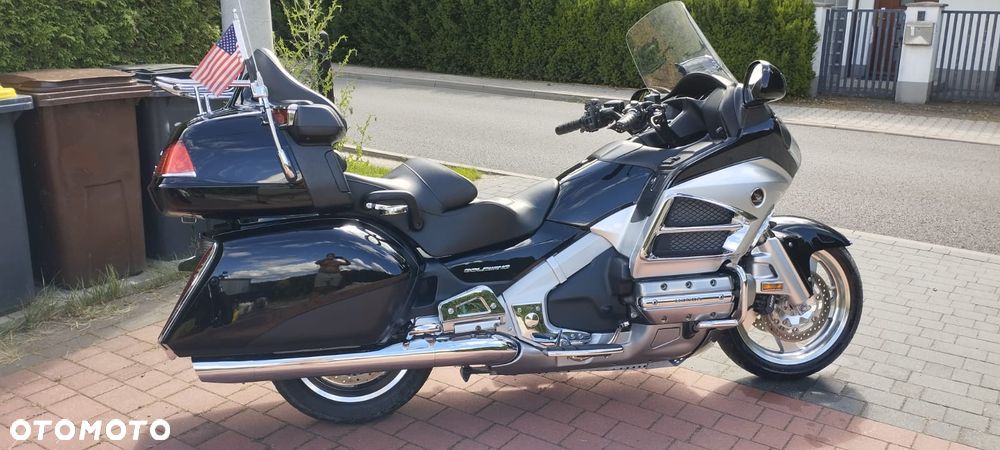 Honda GL - 12