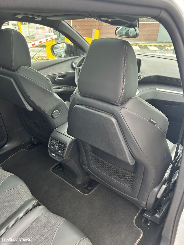 Peugeot 5008 - 5